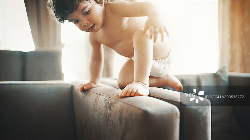 最初的脚步图片素材