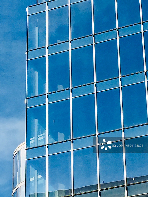 金属玻璃城市景观图片素材