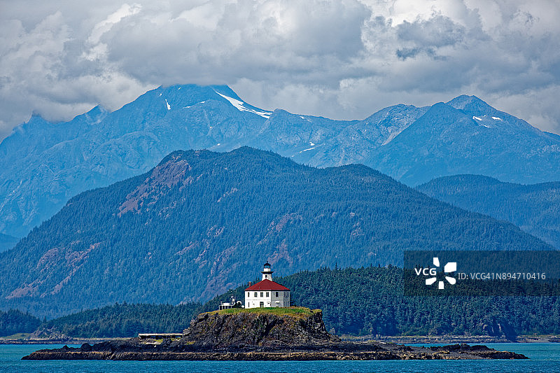 埃尔德雷德岩石灯塔和奇尔卡特山脉图片素材