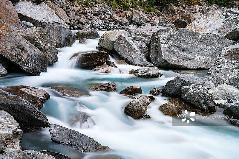 新西兰阿斯帕林山国家公园马卡罗拉河图片素材