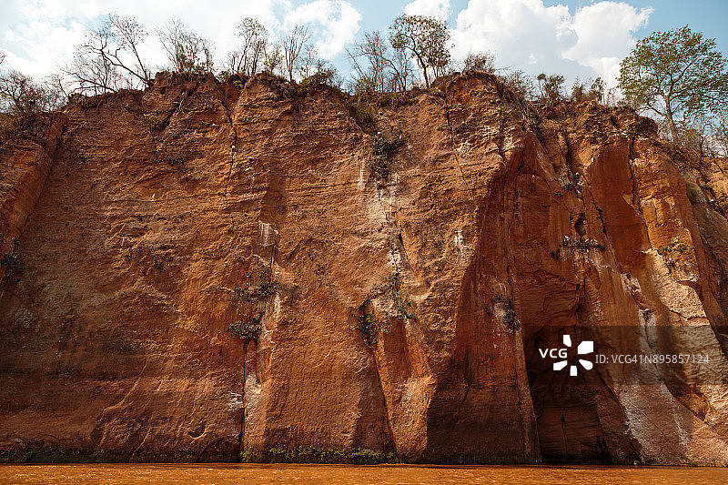 马南博洛河岸图片素材