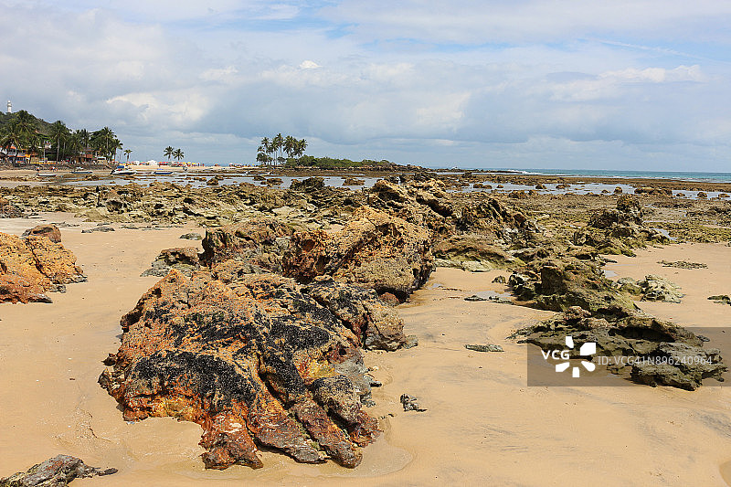 Lush landscape of the corals of Morro de Sao Paulo - BA图片素材