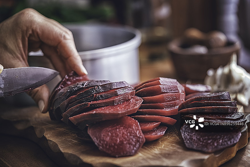 罐装有机红甜菜图片素材