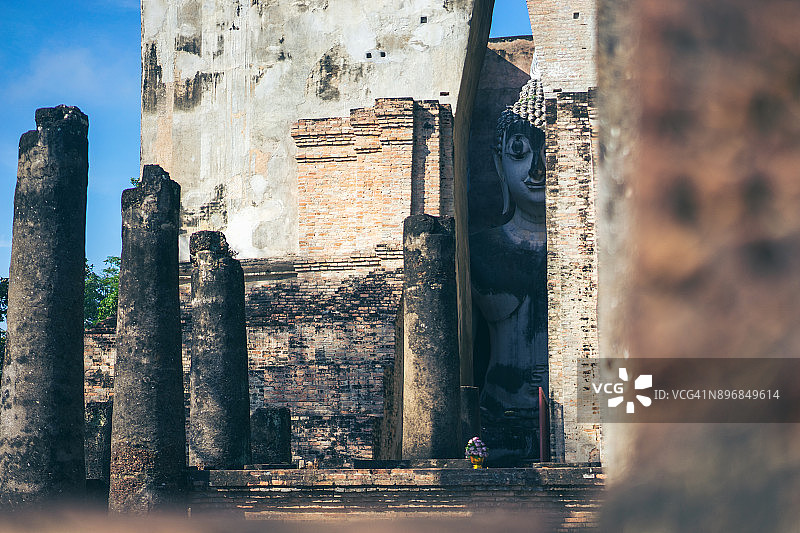 素可泰历史公园的Wat Si Chum寺大佛像图片素材