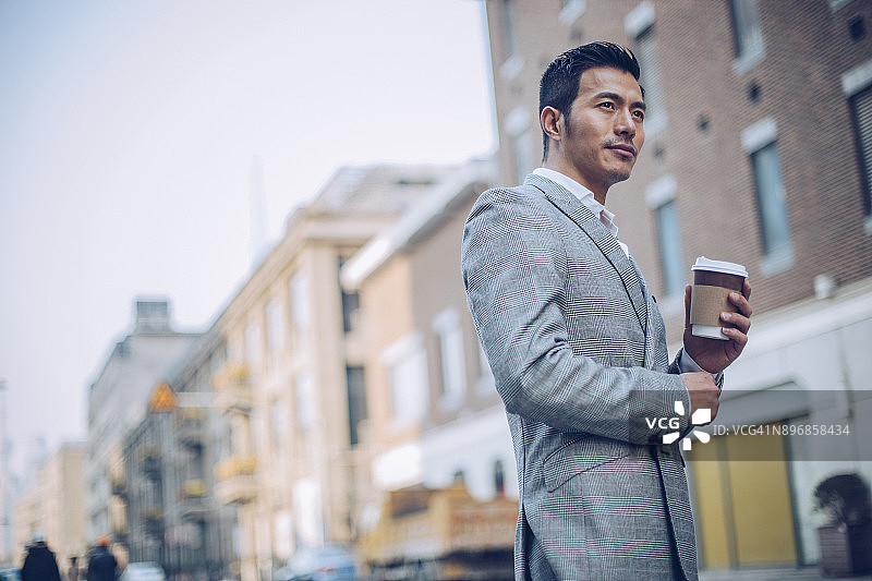 西装革履的男人图片素材