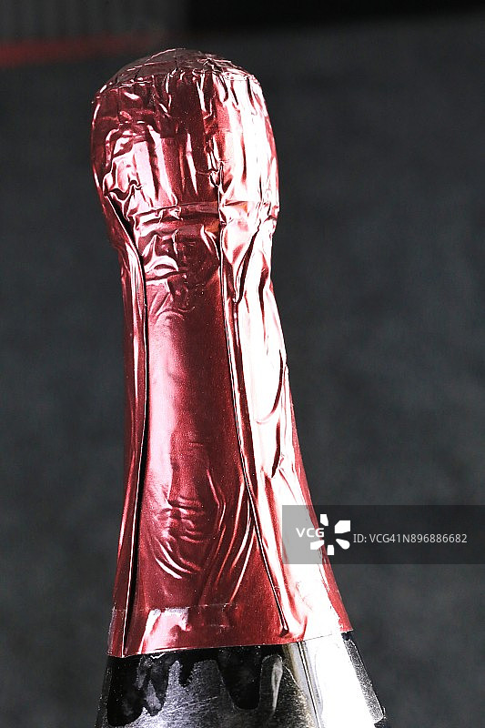 气泡香槟酒瓶图片素材