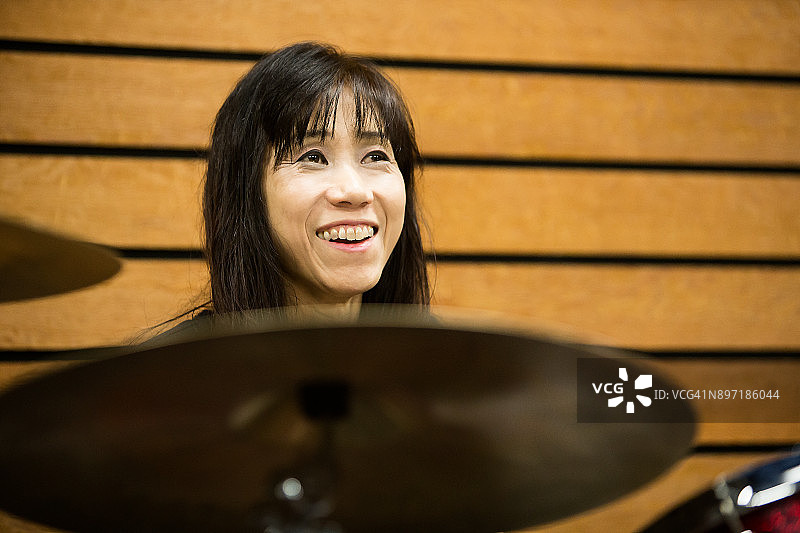 女鼓手图片素材