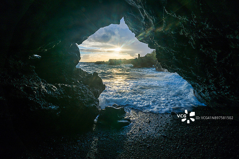 瓦伊阿纳帕纳帕海滩洞穴#2图片素材