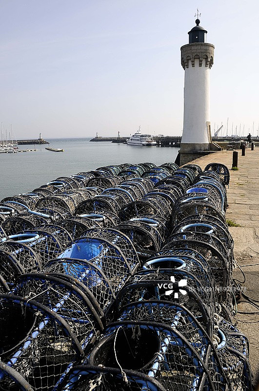 法国布列塔尼基伯龙哈利根港的灯塔图片素材