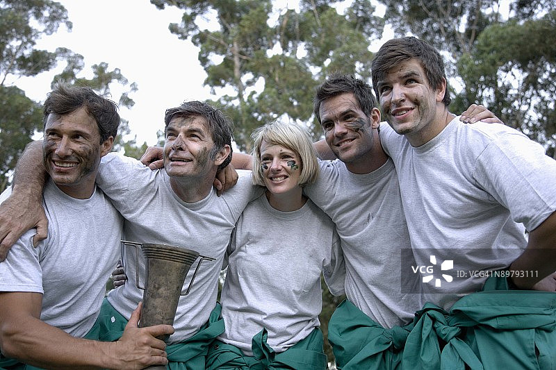 团队和奖杯图片素材