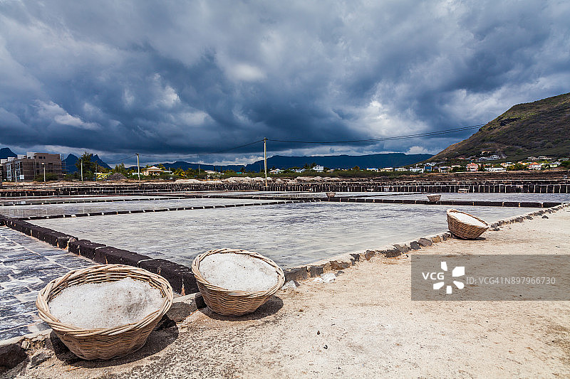 毛里求斯塔马兰盐场图片素材
