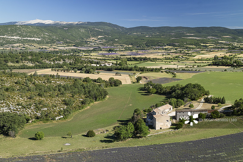 普罗旺斯索尔特绵延的田野图片素材