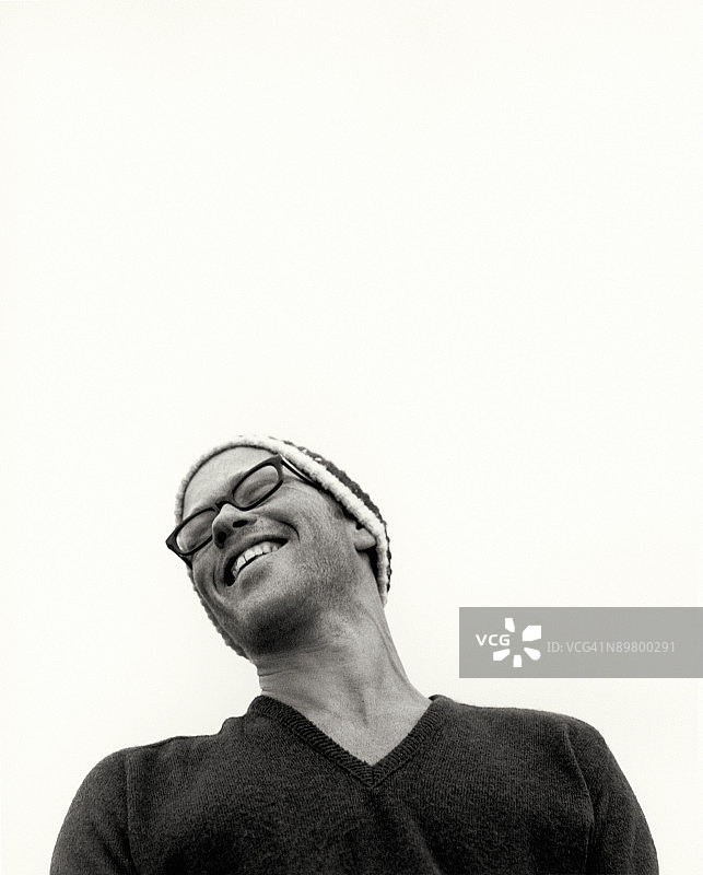 男人大笑图片素材