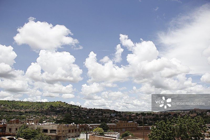 山丘上的风景图片素材