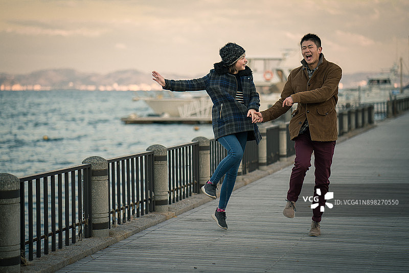 湘南的年轻人图片素材