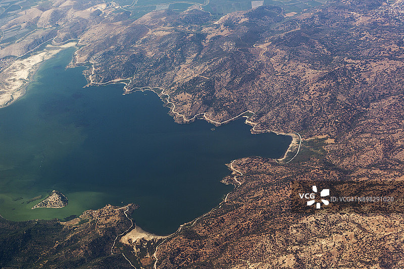 土耳其穆拉博德鲁姆附近爱琴海格科瓦湾的空旷海岸图片素材