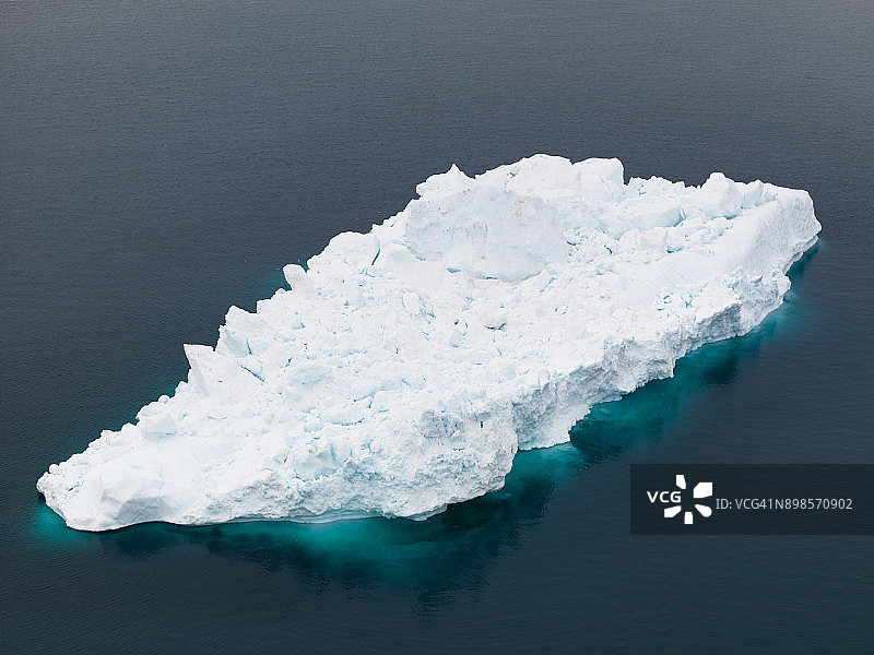 格陵兰岛伊卢利萨特冰峡湾北冰洋冰山航拍图片素材