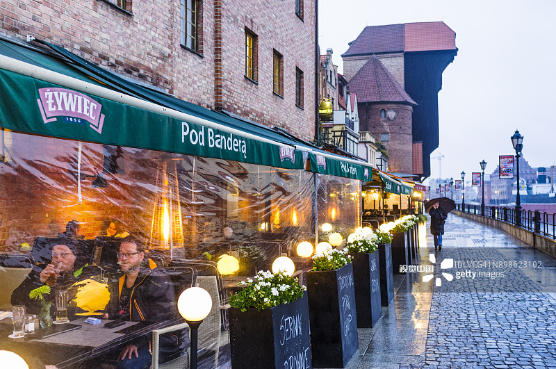 格但斯克海滨的餐厅图片素材