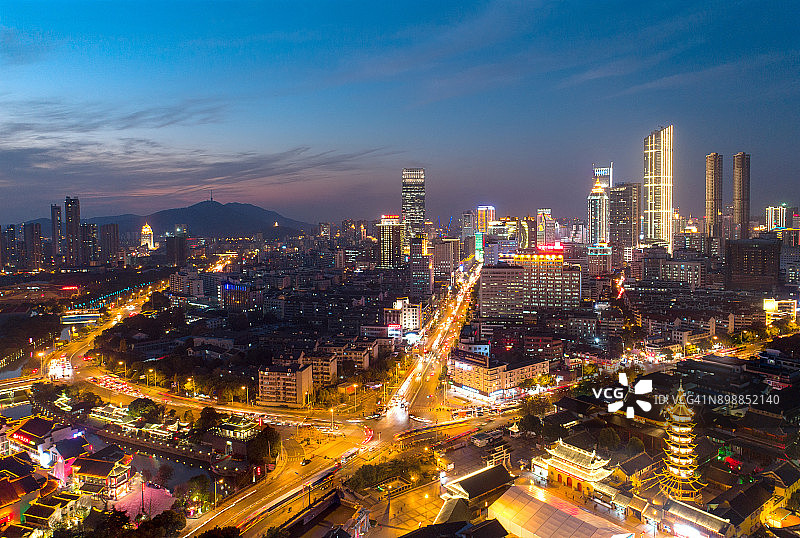 无锡市中心夜景图片素材