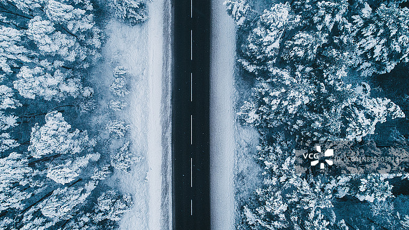 冬季公路鸟瞰图图片素材
