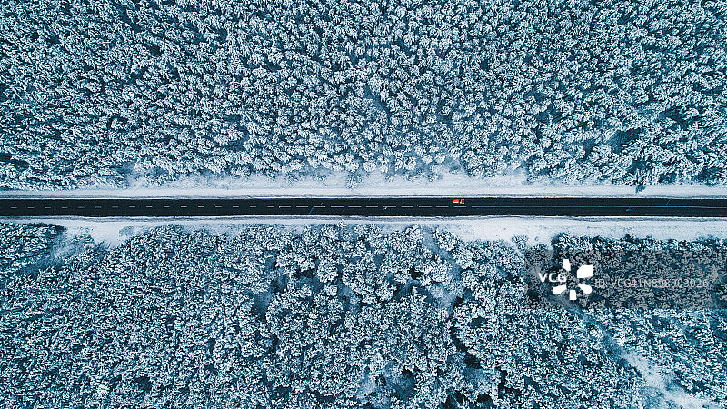 冬季公路鸟瞰图图片素材