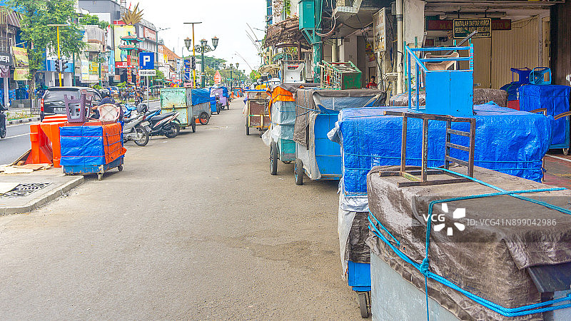 在日惹休息的工人图片素材