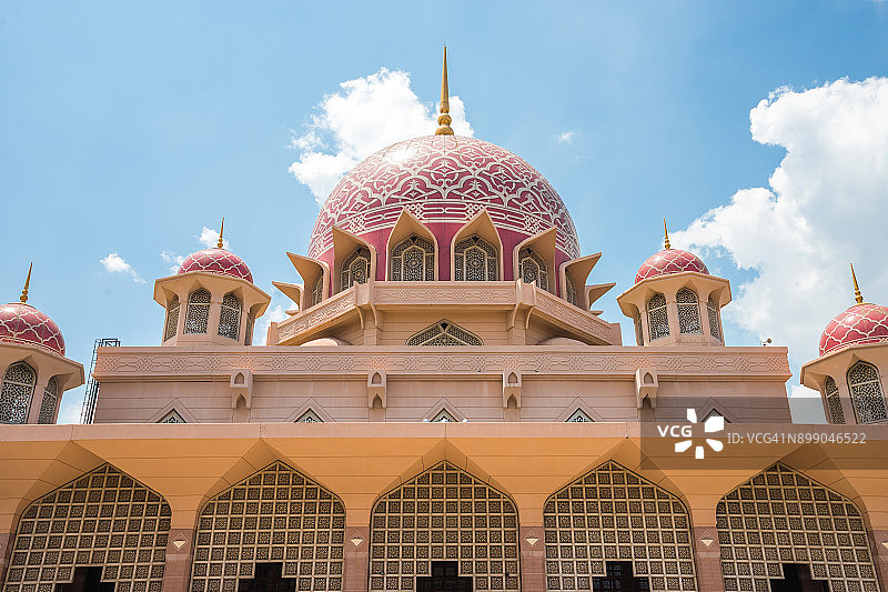 马来西亚布城布特拉清真寺图片素材