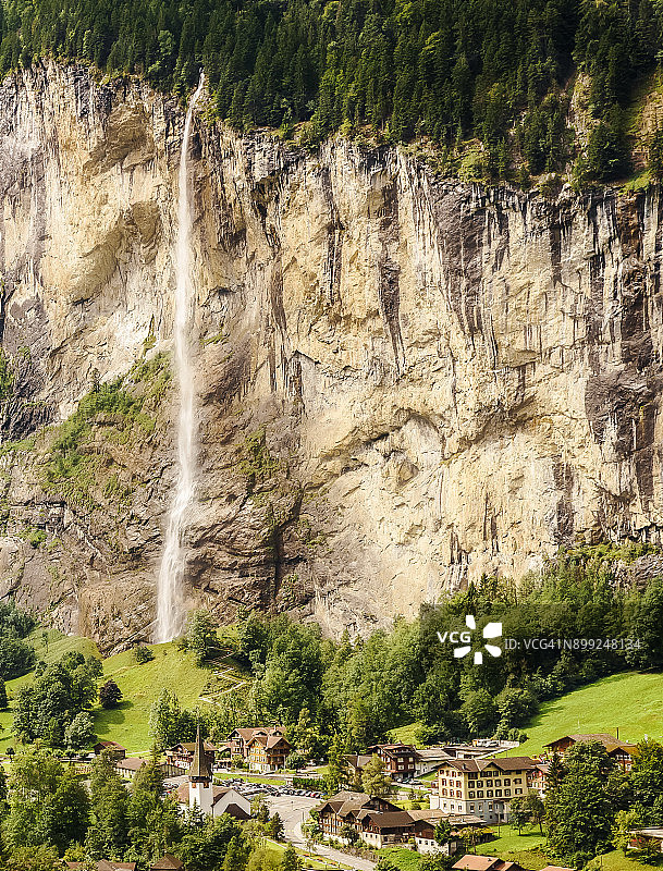 瑞士劳特布伦嫩施陶河瀑布图片素材