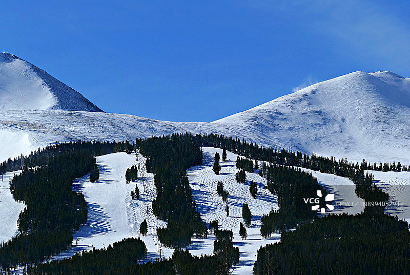 在科罗拉多布雷肯里奇滑雪图片素材