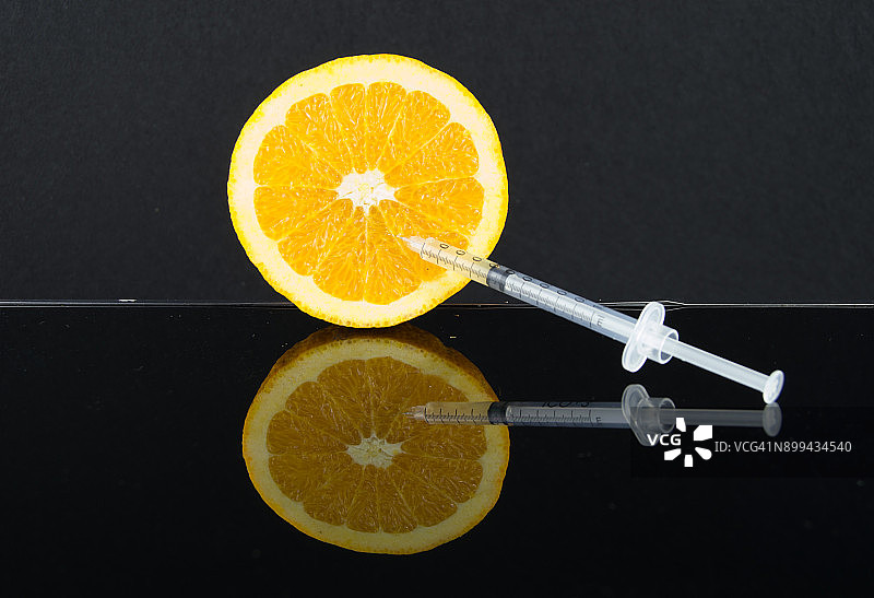 越来越多的人用手机搜索橙子的基因实验图片素材