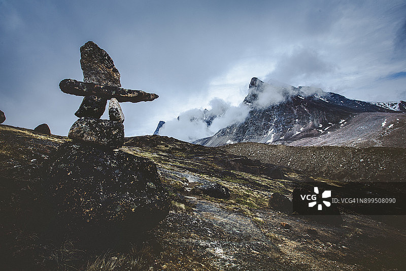加拿大北极地区巴芬岛上的因纽克舒克图片素材