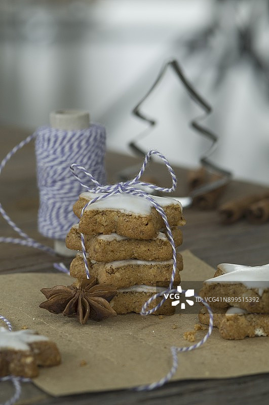 一堆肉桂星和八角图片素材