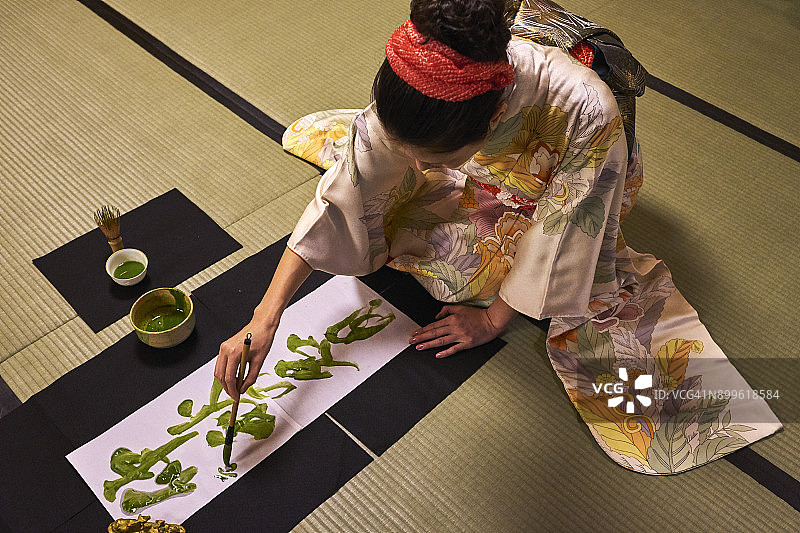 日本抹茶绿茶书法，艺术家书兰作品图片素材