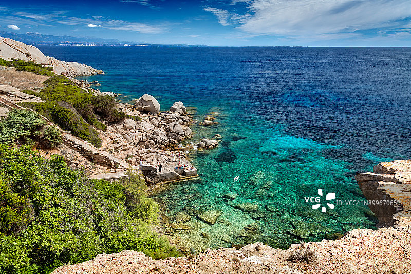 卡波特斯塔的岩石地貌和美丽景色，位于撒丁岛最北部图片素材