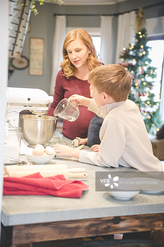 家庭的时刻图片素材