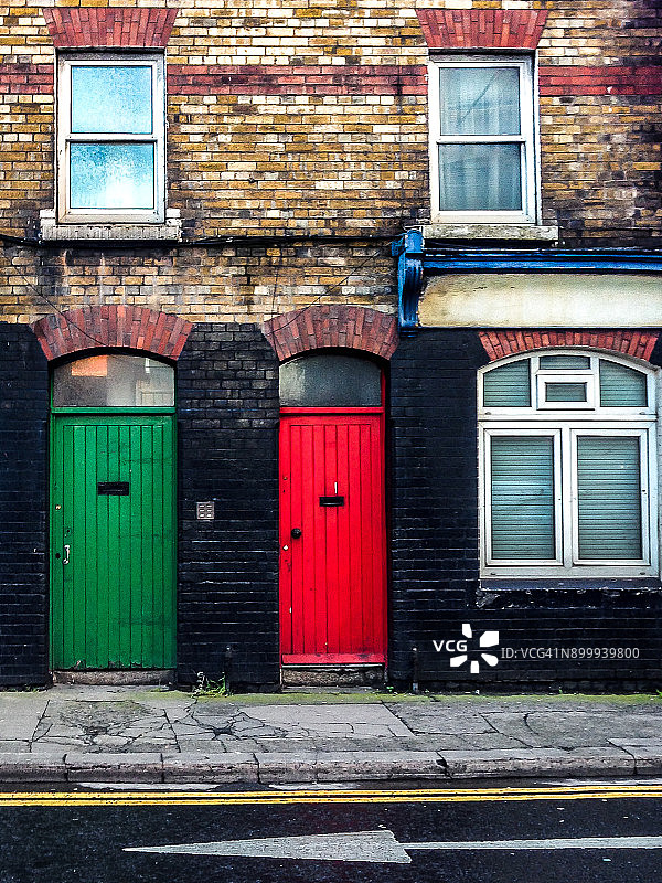 色彩缤纷的都柏林之门图片素材