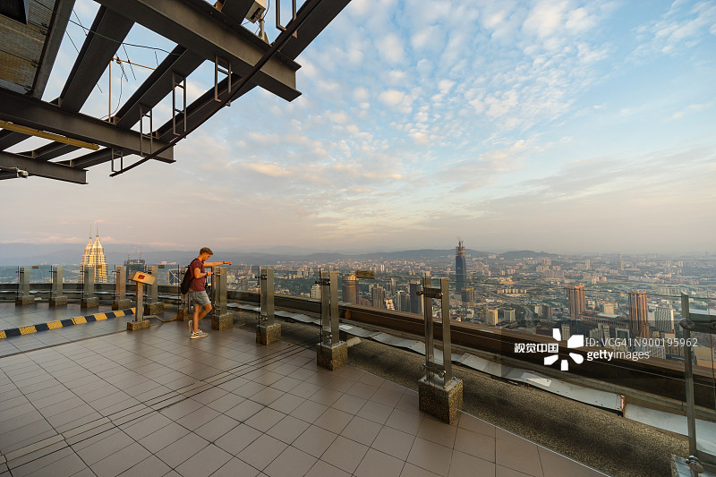 从吉隆坡塔看到的吉隆坡市中心景观图片素材