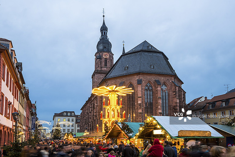 德国海德堡圣灵教堂圣诞市场图片素材