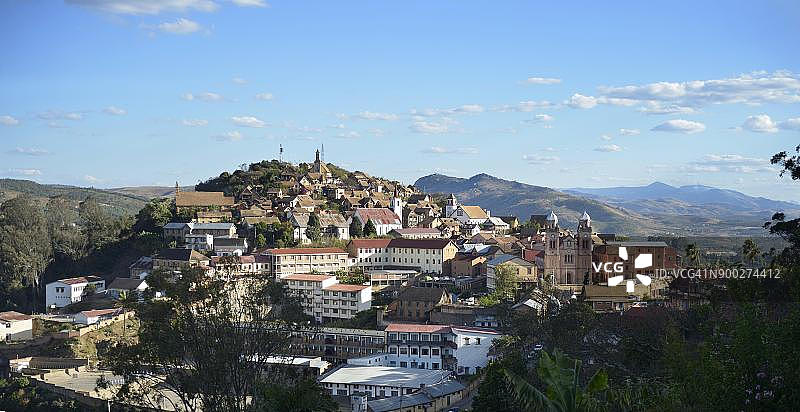 马达加斯加菲亚纳兰楚阿：大教堂所在的历史中心图片素材