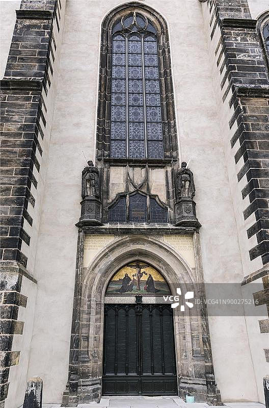 城堡教堂入口，路德城维滕贝格，德国图片素材