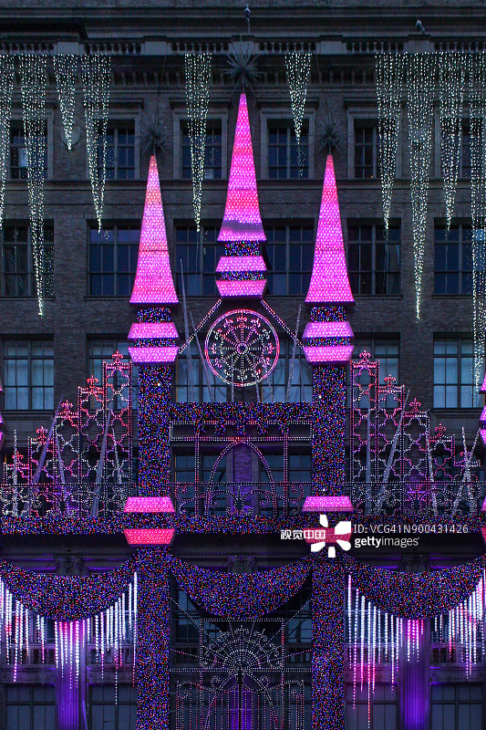 纽约萨克斯第五大道圣诞灯光秀图片素材