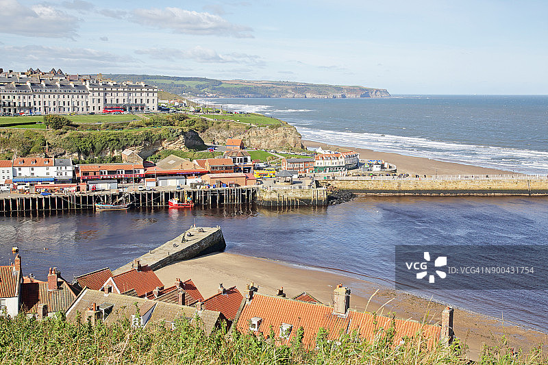 惠特比，埃斯克河口的港口和海岸线图片素材
