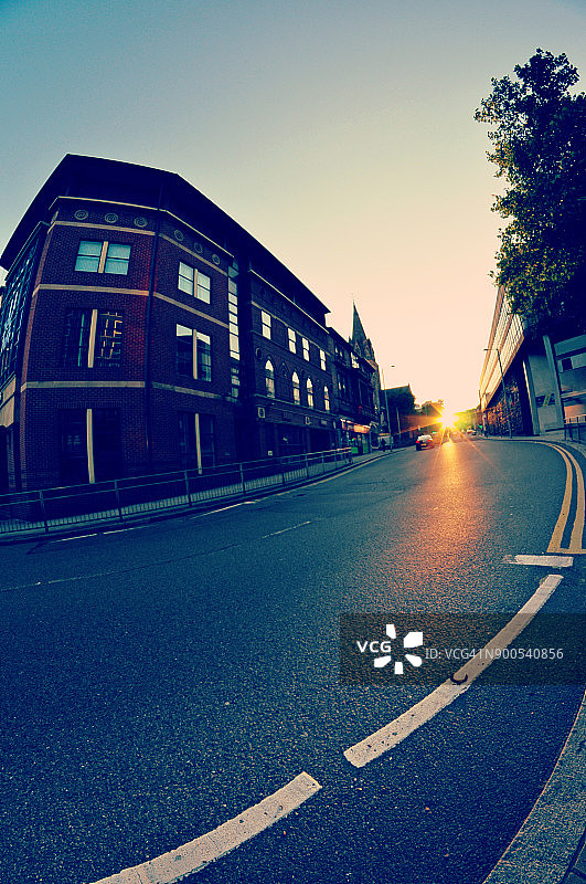 诺丁汉城市街道日落图片素材