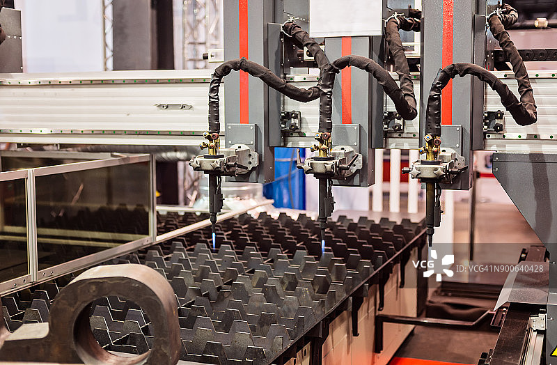 现代等离子切割机图片素材