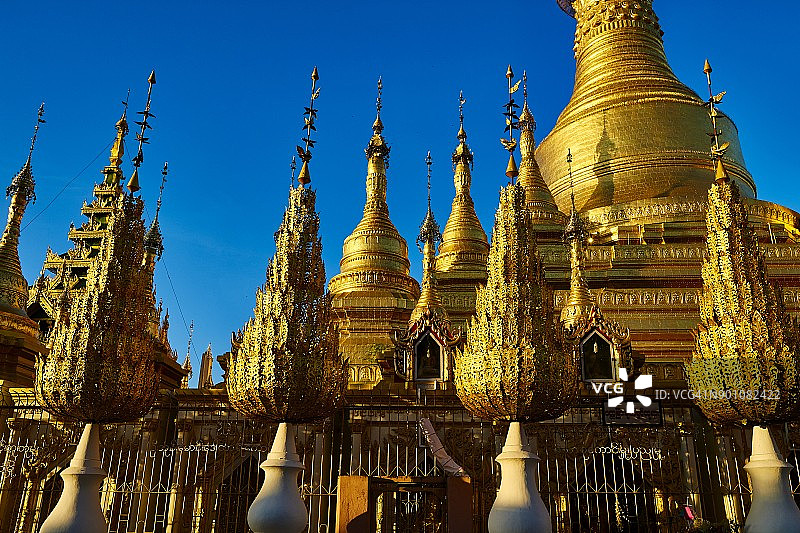 缅甸勃固瑞山都佛塔图片素材