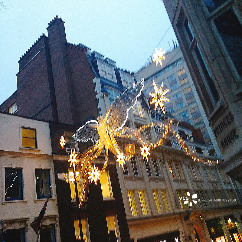 英国伦敦圣诞节街道装饰图片素材