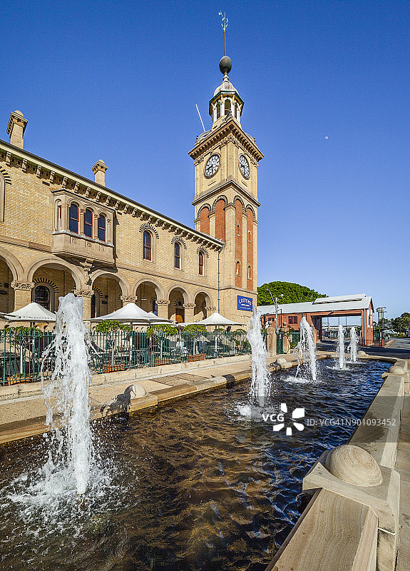 纽卡斯尔海关大楼和钟楼图片素材