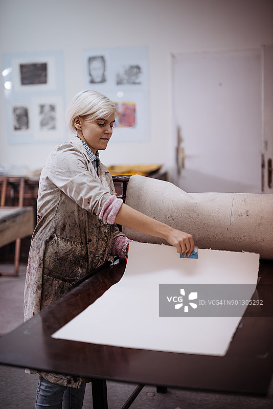 艺术家将才华转化为商业图片素材