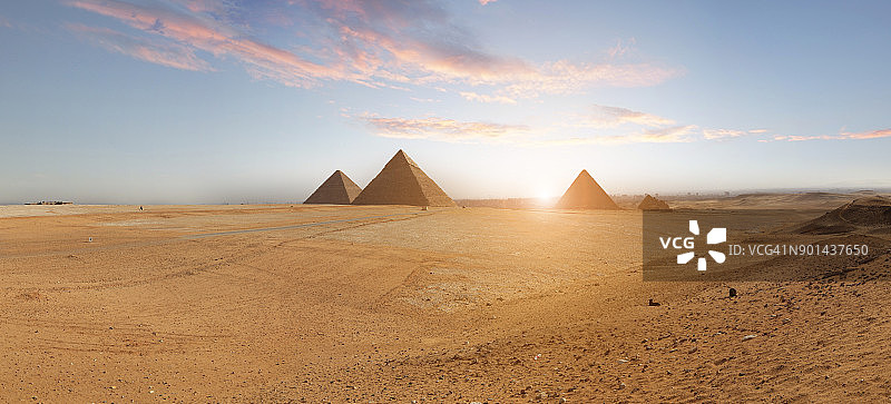 埃及开罗的金字塔图片素材