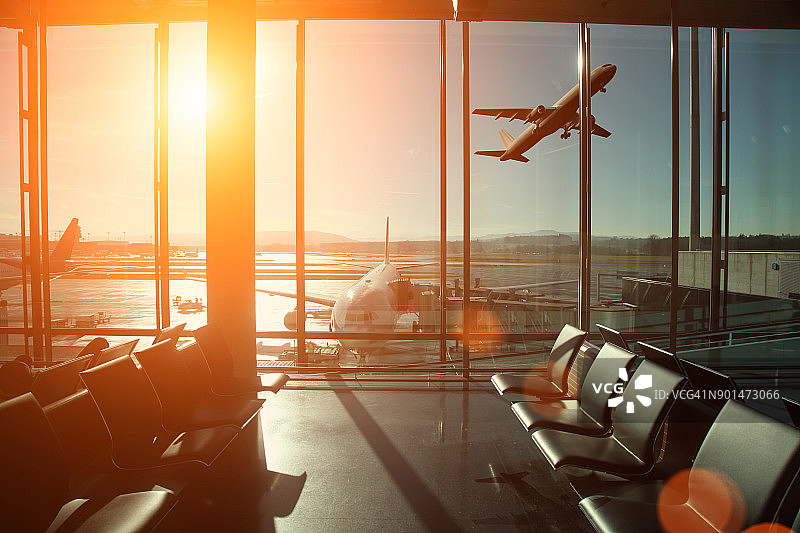 机场内部旅行飞机起飞图片素材